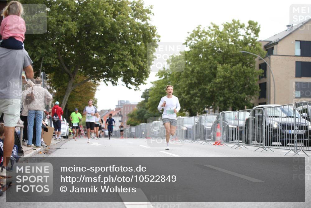 20.09.2026 - PSD Bank Halbmarathon Jannik Wohlers http://msf.ph/oto/10522849 20.09.2026 11:36:32 Laufen 3 meine-sportfotos.de