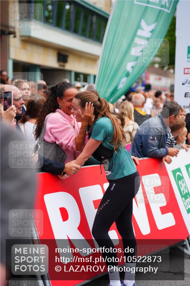 20.09.2026 - PSD Bank Halbmarathon LAZAROV Photography http://msf.ph/oto/10522873 20.09.2026 12:02:51 Ziel 1247, 1280, 1665, 1790, 1895, 2089, 2105, 2788, 3310, 3332, 3609, 4568 meine-sportfotos.de