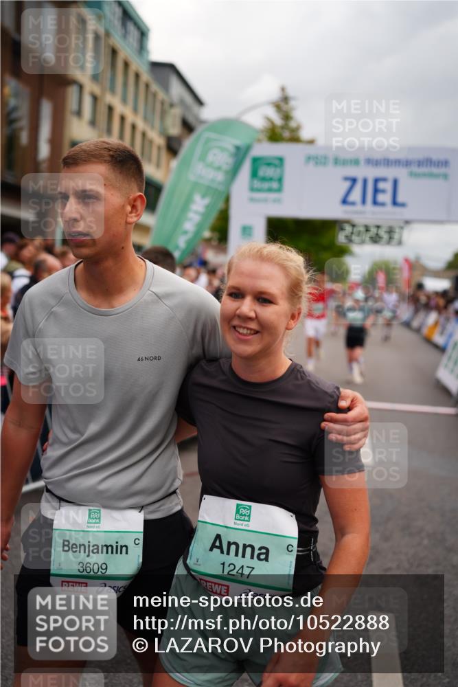 20.09.2026 - PSD Bank Halbmarathon LAZAROV Photography http://msf.ph/oto/10522888 20.09.2026 12:02:53 Ziel 1247, 1280, 1665, 1716, 1790, 1895, 2019, 2061, 2089, 2788, 2999, 3310, 3332, 3609 meine-sportfotos.de