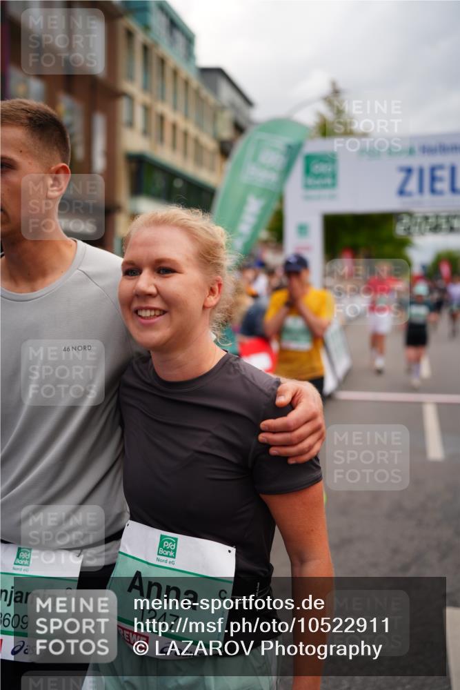 20.09.2026 - PSD Bank Halbmarathon LAZAROV Photography http://msf.ph/oto/10522911 20.09.2026 12:02:53 Ziel 1247, 1280, 1665, 1716, 1790, 1895, 2019, 2061, 2089, 2788, 2999, 3310, 3332, 3609 meine-sportfotos.de
