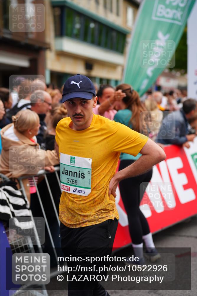 20.09.2026 - PSD Bank Halbmarathon LAZAROV Photography http://msf.ph/oto/10522926 20.09.2026 12:02:54 Ziel 1247, 1280, 1665, 1716, 1790, 2019, 2061, 2089, 2514, 2788, 2999, 3310, 3332, 3609 meine-sportfotos.de