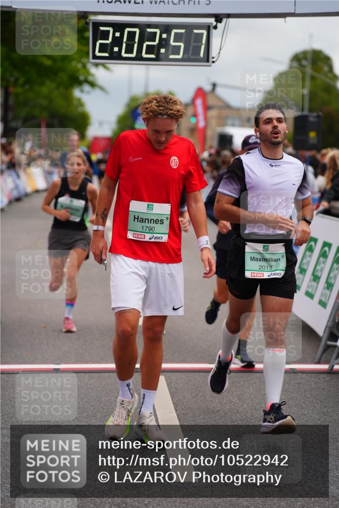20.09.2026 - PSD Bank Halbmarathon LAZAROV Photography http://msf.ph/oto/10522942 20.09.2026 12:02:56 Ziel 1247, 1280, 1665, 1716, 1790, 2019, 2061, 2089, 2222, 2514, 2788, 2999, 3332, 3609, 4354 meine-sportfotos.de