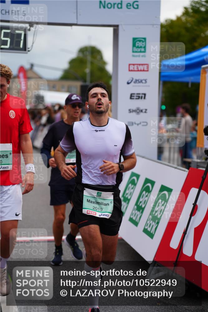 20.09.2026 - PSD Bank Halbmarathon LAZAROV Photography http://msf.ph/oto/10522949 20.09.2026 12:02:57 Ziel 1280, 1665, 1716, 1790, 2019, 2061, 2089, 2222, 2514, 2788, 2999, 4354 meine-sportfotos.de