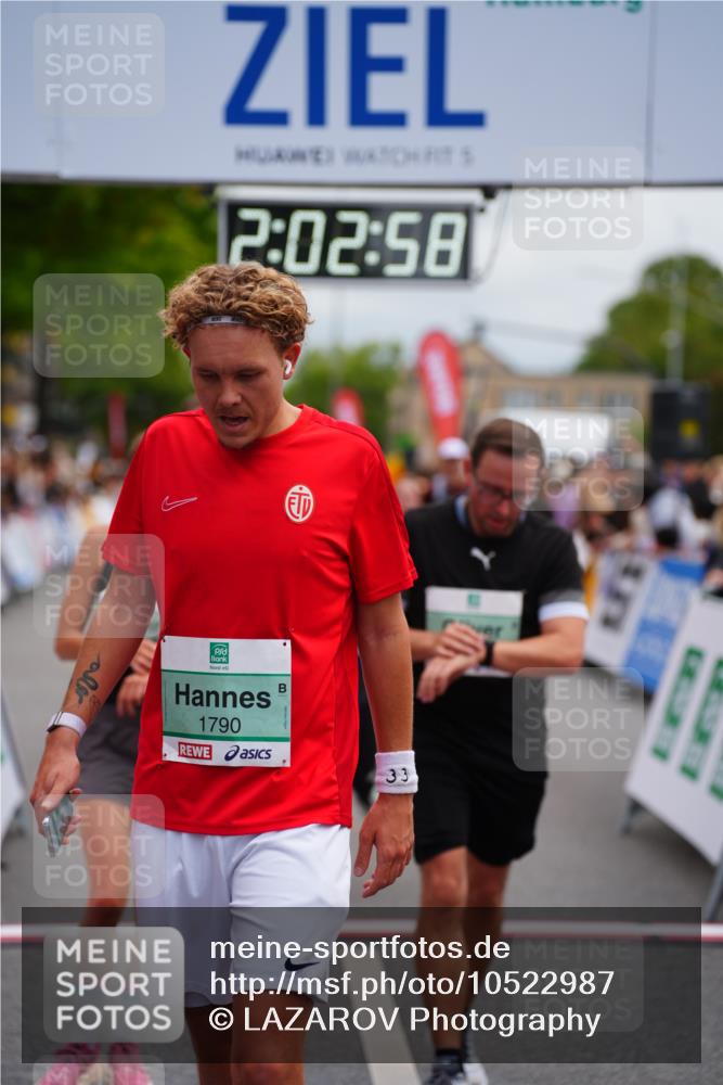20.09.2026 - PSD Bank Halbmarathon LAZAROV Photography http://msf.ph/oto/10522987 20.09.2026 12:02:58 Ziel 1280, 1665, 1716, 1790, 2019, 2061, 2222, 2514, 2788, 2832, 2999, 4354, 4735 meine-sportfotos.de
