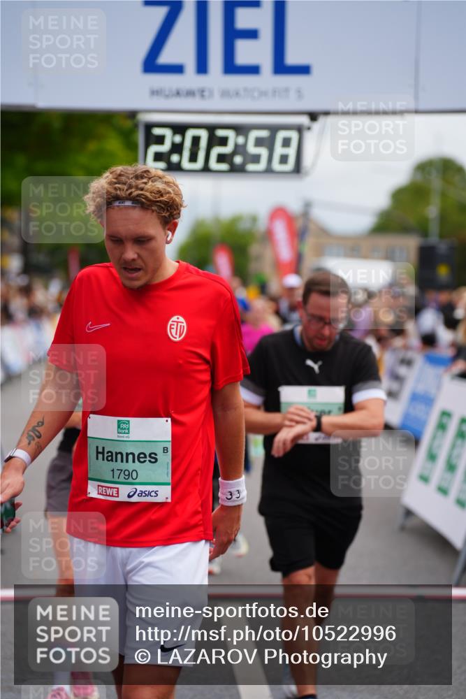 20.09.2026 - PSD Bank Halbmarathon LAZAROV Photography http://msf.ph/oto/10522996 20.09.2026 12:02:58 Ziel 1280, 1665, 1716, 1790, 2019, 2061, 2222, 2514, 2788, 2832, 2999, 4354, 4735 meine-sportfotos.de