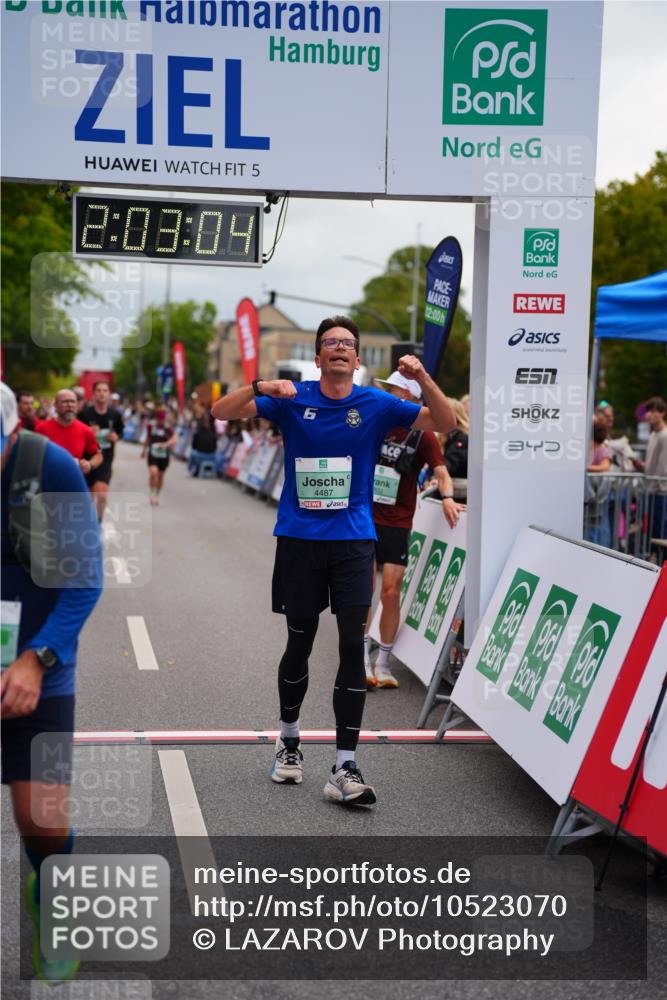 20.09.2026 - PSD Bank Halbmarathon LAZAROV Photography http://msf.ph/oto/10523070 20.09.2026 12:03:04 Ziel 1716, 2019, 2061, 2222, 2508, 2514, 2699, 2716, 2832, 2999, 4354, 4487, 4735 meine-sportfotos.de