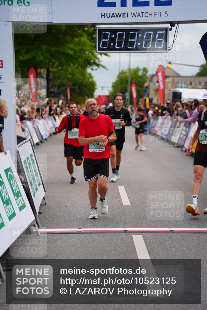 20.09.2026 - PSD Bank Halbmarathon LAZAROV Photography http://msf.ph/oto/10523125 20.09.2026 12:03:06 Ziel 1908, 2222, 2508, 2514, 2699, 2716, 2832, 4354, 4487, 4735 meine-sportfotos.de