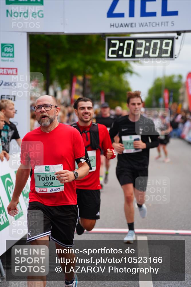 20.09.2026 - PSD Bank Halbmarathon LAZAROV Photography http://msf.ph/oto/10523166 20.09.2026 12:03:08 Ziel 1727, 1908, 2508, 2699, 2716, 2832, 4354, 4487, 4735 meine-sportfotos.de