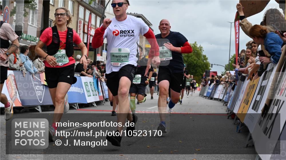 20.09.2026 - PSD Bank Halbmarathon J. Mangold http://msf.ph/oto/10523170 20.09.2026 12:01:18 Ziel 1142, 1382, 1393, 1928, 1999, 2142, 2174, 2189, 2397, 2661, 2748, 3148, 3271, 3492, 4334 meine-sportfotos.de