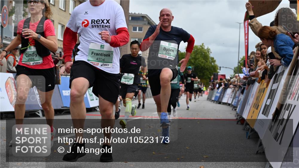 20.09.2026 - PSD Bank Halbmarathon J. Mangold http://msf.ph/oto/10523173 20.09.2026 12:01:18 Ziel 1142, 1382, 1393, 1928, 1999, 2142, 2174, 2189, 2397, 2661, 2748, 3148, 3271, 3492, 4334 meine-sportfotos.de