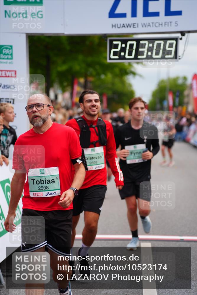 20.09.2026 - PSD Bank Halbmarathon LAZAROV Photography http://msf.ph/oto/10523174 20.09.2026 12:03:08 Ziel 1727, 1908, 2508, 2699, 2716, 2832, 4354, 4487, 4735 meine-sportfotos.de