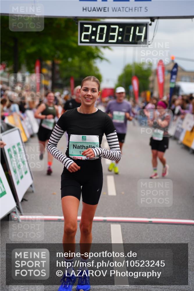 20.09.2026 - PSD Bank Halbmarathon LAZAROV Photography http://msf.ph/oto/10523245 20.09.2026 12:03:13 Ziel 1239, 1727, 1750, 1908, 2508, 2699, 2716, 2913, 4210 meine-sportfotos.de
