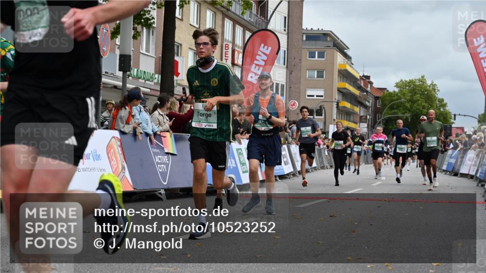 20.09.2026 - PSD Bank Halbmarathon J. Mangold http://msf.ph/oto/10523252 20.09.2026 12:01:24 Ziel 1142, 1227, 1328, 1382, 1393, 1999, 2169, 2174, 2189, 2383, 2397, 2661, 2748, 3148, 3161, 3271, 3399, 3446, 3492, 4334, 4707 meine-sportfotos.de