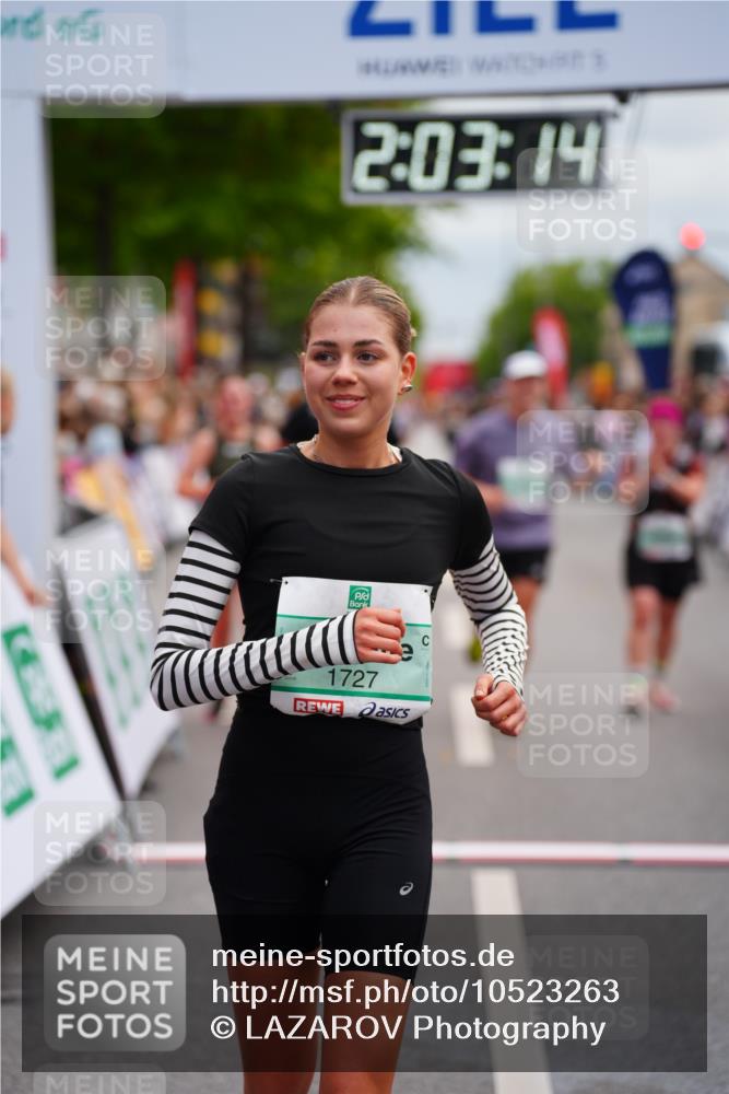 20.09.2026 - PSD Bank Halbmarathon LAZAROV Photography http://msf.ph/oto/10523263 20.09.2026 12:03:14 Ziel 1239, 1727, 1750, 1908, 2508, 2699, 2716, 2913, 4210 meine-sportfotos.de