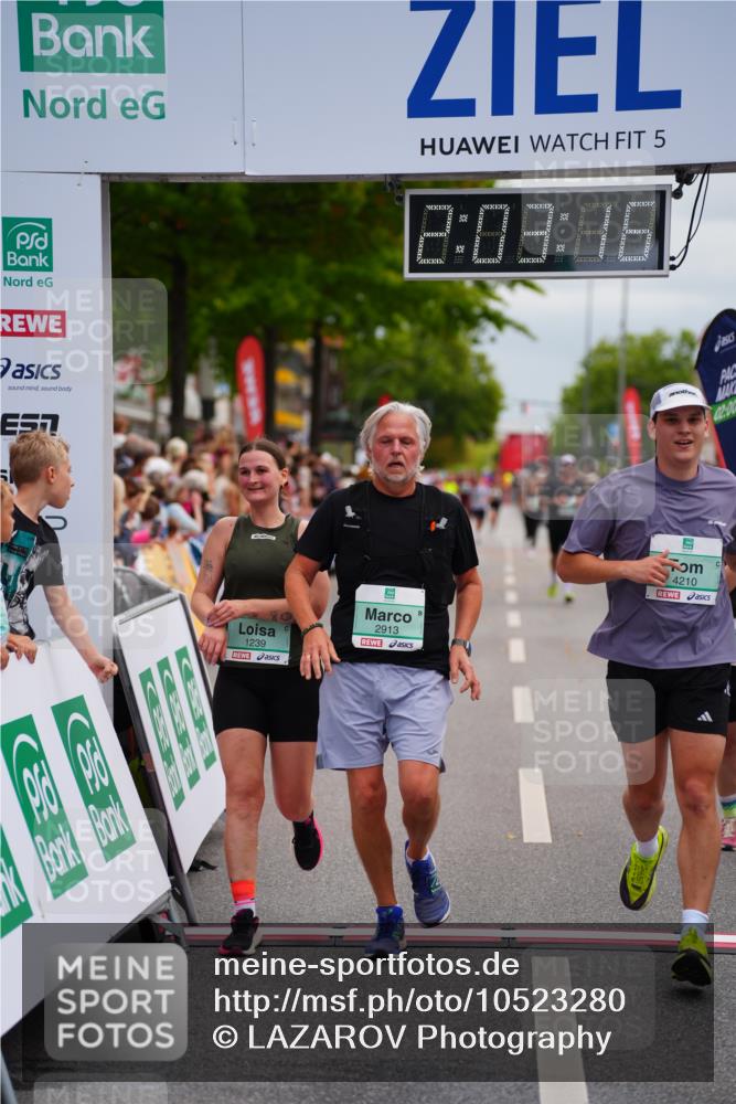 20.09.2026 - PSD Bank Halbmarathon LAZAROV Photography http://msf.ph/oto/10523280 20.09.2026 12:03:15 Ziel 1239, 1727, 1750, 1908, 2699, 2716, 2913, 4210 meine-sportfotos.de