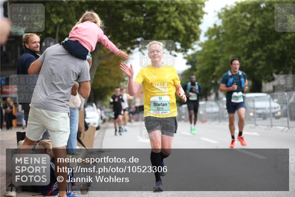 20.09.2026 - PSD Bank Halbmarathon Jannik Wohlers http://msf.ph/oto/10523306 20.09.2026 11:41:36 Laufen 2256 meine-sportfotos.de