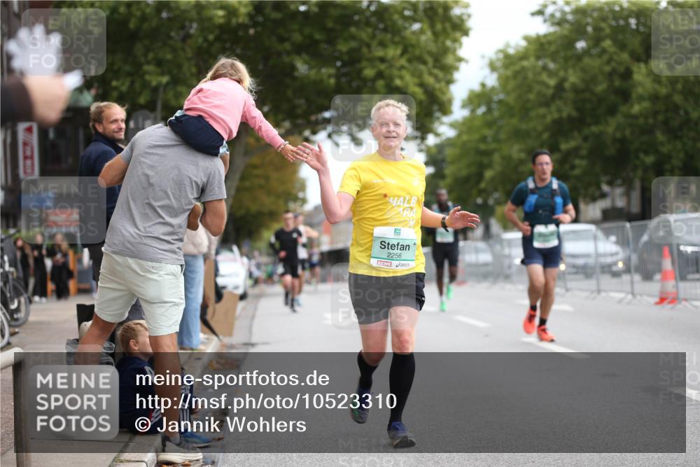 20.09.2026 - PSD Bank Halbmarathon Jannik Wohlers http://msf.ph/oto/10523310 20.09.2026 11:41:36 Laufen 2256 meine-sportfotos.de