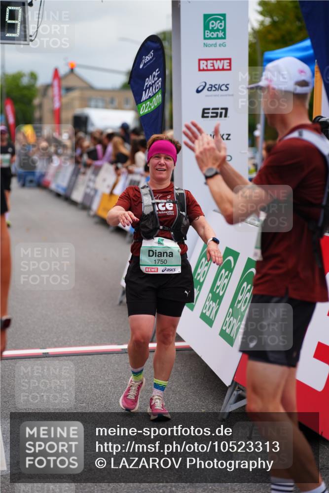 20.09.2026 - PSD Bank Halbmarathon LAZAROV Photography http://msf.ph/oto/10523313 20.09.2026 12:03:18 Ziel 1239, 1727, 1750, 1908, 2285, 2913, 4210 meine-sportfotos.de