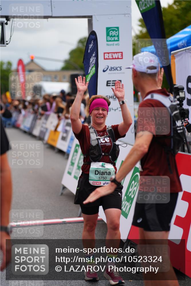 20.09.2026 - PSD Bank Halbmarathon LAZAROV Photography http://msf.ph/oto/10523324 20.09.2026 12:03:19 Ziel 1239, 1412, 1727, 1750, 2285, 2913, 4210 meine-sportfotos.de