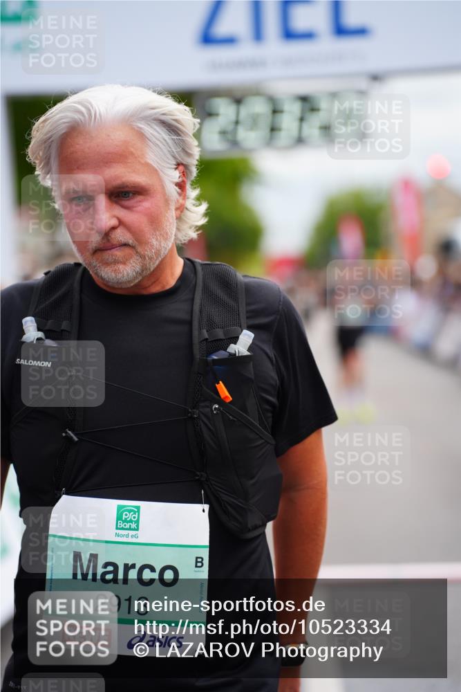 20.09.2026 - PSD Bank Halbmarathon LAZAROV Photography http://msf.ph/oto/10523334 20.09.2026 12:03:19 Ziel 1239, 1412, 1727, 1750, 2285, 2913, 4210 meine-sportfotos.de
