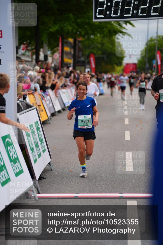 20.09.2026 - PSD Bank Halbmarathon LAZAROV Photography http://msf.ph/oto/10523355 20.09.2026 12:03:21 Ziel 1239, 1255, 1412, 1750, 2285, 2913, 4210 meine-sportfotos.de