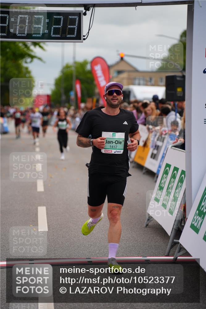 20.09.2026 - PSD Bank Halbmarathon LAZAROV Photography http://msf.ph/oto/10523377 20.09.2026 12:03:23 Ziel 1239, 1255, 1412, 1750, 2285, 2557, 2913, 4210 meine-sportfotos.de
