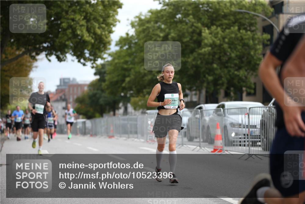 20.09.2026 - PSD Bank Halbmarathon Jannik Wohlers http://msf.ph/oto/10523396 20.09.2026 11:42:45 Laufen 068 meine-sportfotos.de