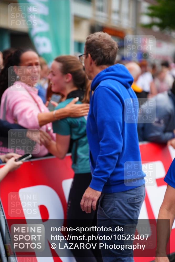 20.09.2026 - PSD Bank Halbmarathon LAZAROV Photography http://msf.ph/oto/10523407 20.09.2026 12:03:26 Ziel 1255, 1412, 2285, 2557, 2743 meine-sportfotos.de