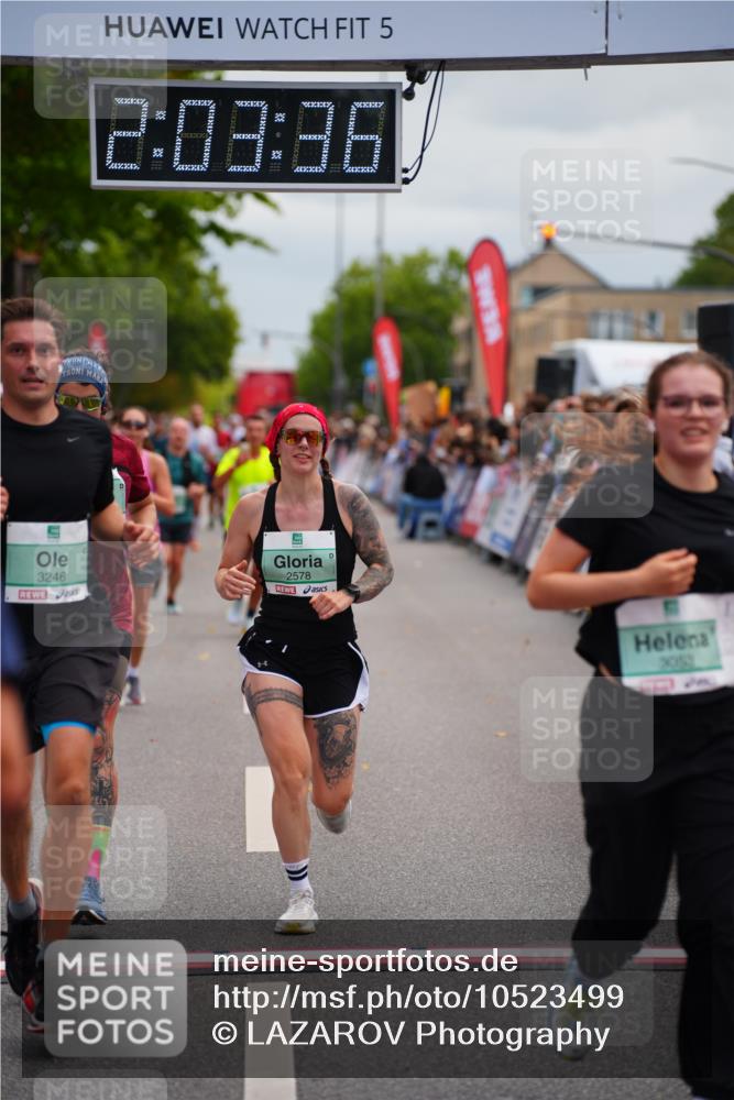 20.09.2026 - PSD Bank Halbmarathon LAZAROV Photography http://msf.ph/oto/10523499 20.09.2026 12:03:35 Ziel 1658, 2254, 2390, 2578, 2743, 2756, 3053, 3246 meine-sportfotos.de