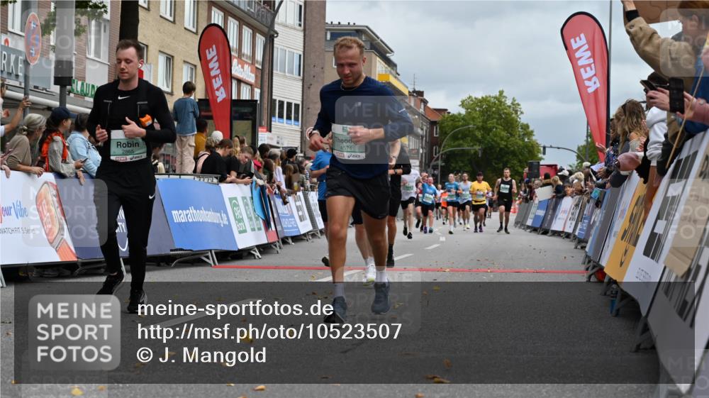 20.09.2026 - PSD Bank Halbmarathon J. Mangold http://msf.ph/oto/10523507 20.09.2026 12:01:53 Ziel 2486, 2865, 2881, 2947, 2995, 3007, 3135, 3179, 3485, 3793, 4167, 4574, 4719 meine-sportfotos.de