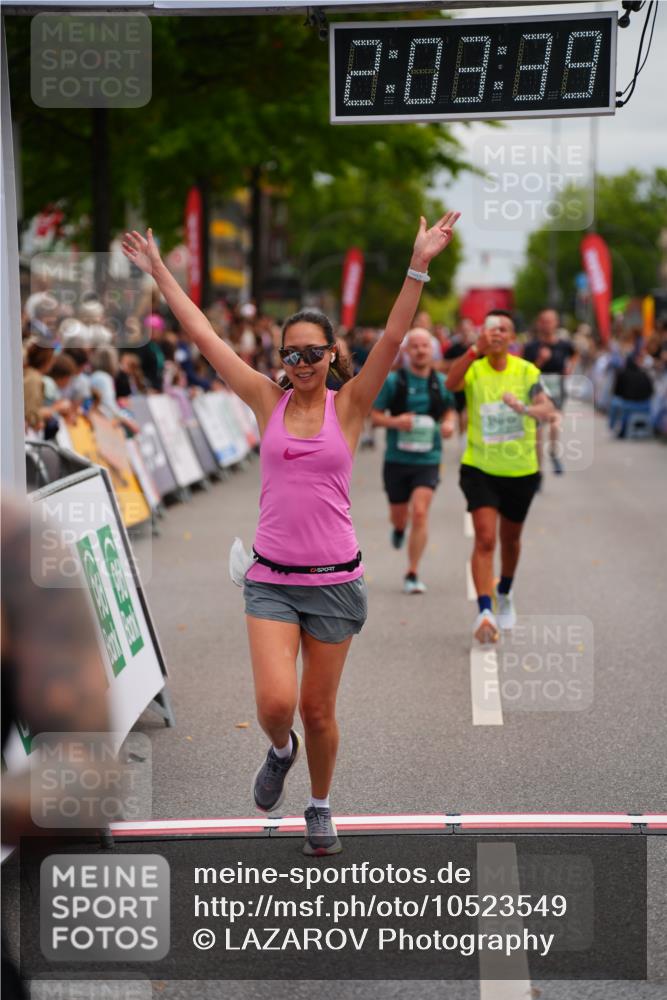 20.09.2026 - PSD Bank Halbmarathon LAZAROV Photography http://msf.ph/oto/10523549 20.09.2026 12:03:38 Ziel 1658, 2254, 2390, 2578, 2756, 3053, 3246, 3320, 3461 meine-sportfotos.de