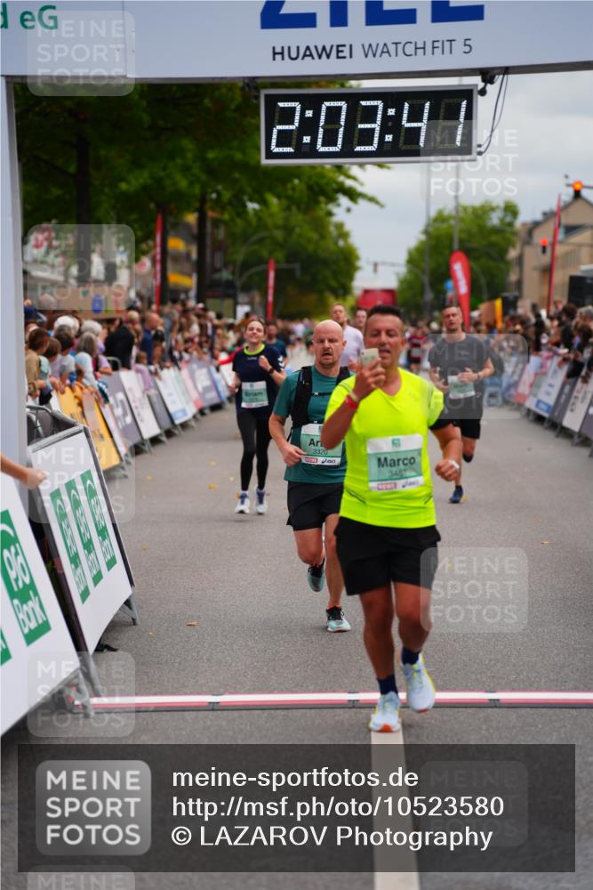 20.09.2026 - PSD Bank Halbmarathon LAZAROV Photography http://msf.ph/oto/10523580 20.09.2026 12:03:40 Ziel 1978, 2254, 2390, 2578, 2756, 3053, 3246, 3320, 3461, 3931 meine-sportfotos.de