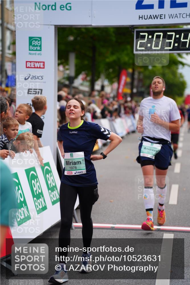 20.09.2026 - PSD Bank Halbmarathon LAZAROV Photography http://msf.ph/oto/10523631 20.09.2026 12:03:45 Ziel 1978, 2049, 2390, 2461, 3320, 3461, 3879, 3931, 4040 meine-sportfotos.de