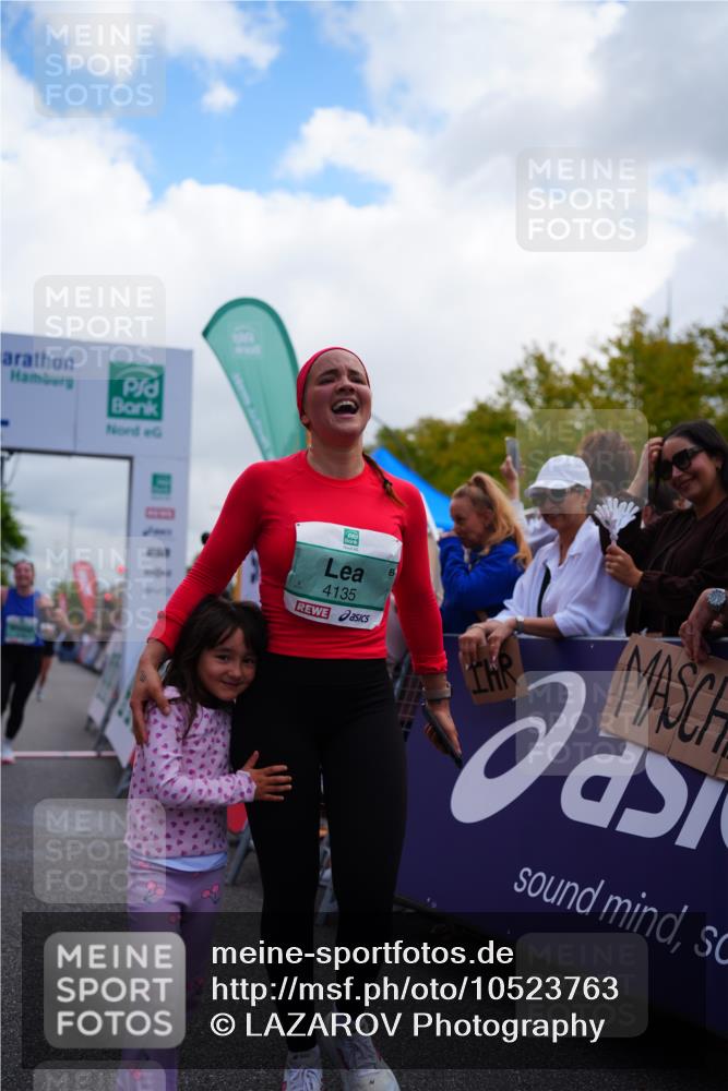 20.09.2026 - PSD Bank Halbmarathon LAZAROV Photography http://msf.ph/oto/10523763 20.09.2026 12:04:01 Ziel 1299, 1874, 2250, 2362, 2648, 2660, 3363, 3795, 4675, 4784 meine-sportfotos.de