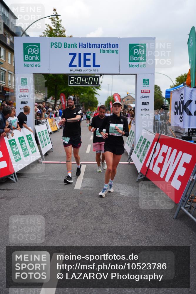 20.09.2026 - PSD Bank Halbmarathon LAZAROV Photography http://msf.ph/oto/10523786 20.09.2026 12:04:04 Ziel 1840, 1874, 2250, 2362, 2648, 2660, 3363, 3795, 4675, 4784 meine-sportfotos.de