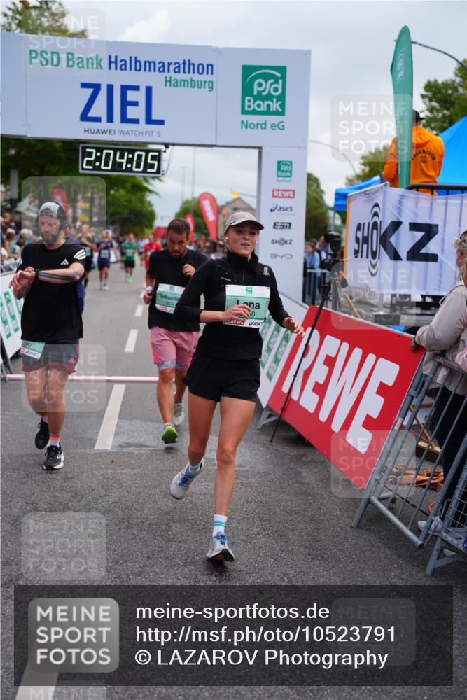 20.09.2026 - PSD Bank Halbmarathon LAZAROV Photography http://msf.ph/oto/10523791 20.09.2026 12:04:04 Ziel 1840, 1874, 2250, 2362, 2648, 2660, 3363, 3795, 4675, 4784 meine-sportfotos.de