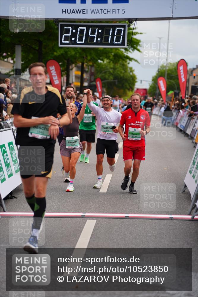 20.09.2026 - PSD Bank Halbmarathon LAZAROV Photography http://msf.ph/oto/10523850 20.09.2026 12:04:09 Ziel 1728, 1840, 1874, 2250, 2362, 2422, 2648, 2660, 2827, 3659, 3923, 4322, 4636, 4675, 4784 meine-sportfotos.de