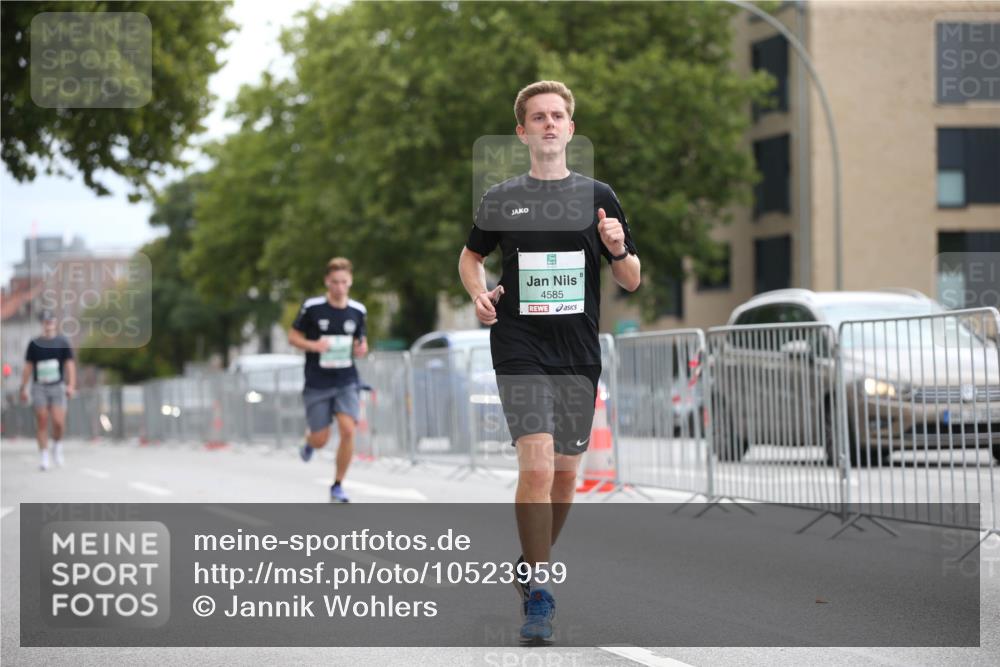 20.09.2026 - PSD Bank Halbmarathon Jannik Wohlers http://msf.ph/oto/10523959 20.09.2026 11:47:45 Laufen 4585 meine-sportfotos.de