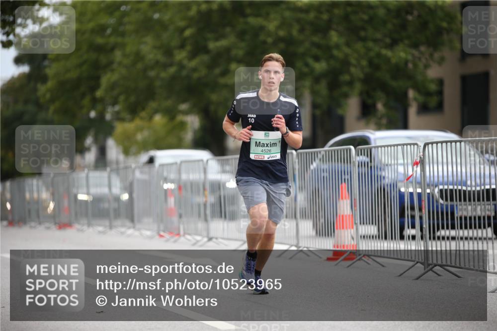20.09.2026 - PSD Bank Halbmarathon Jannik Wohlers http://msf.ph/oto/10523965 20.09.2026 11:47:46 Laufen 10, 4526 meine-sportfotos.de