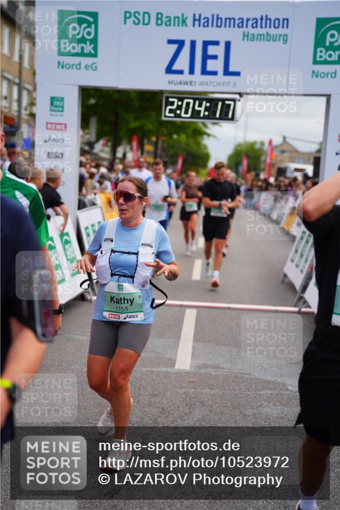 20.09.2026 - PSD Bank Halbmarathon LAZAROV Photography http://msf.ph/oto/10523972 20.09.2026 12:04:17 Ziel 1104, 1155, 1525, 1555, 1728, 2422, 2827, 2932, 3457, 3659, 3832, 3833, 3923, 3934, 4322, 4636 meine-sportfotos.de