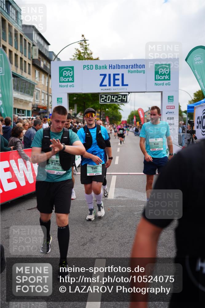 20.09.2026 - PSD Bank Halbmarathon LAZAROV Photography http://msf.ph/oto/10524075 20.09.2026 12:04:24 Ziel 1104, 1404, 1456, 1525, 1555, 1605, 2833, 2932, 3345, 3457, 3832, 3833, 3934, 4087 meine-sportfotos.de