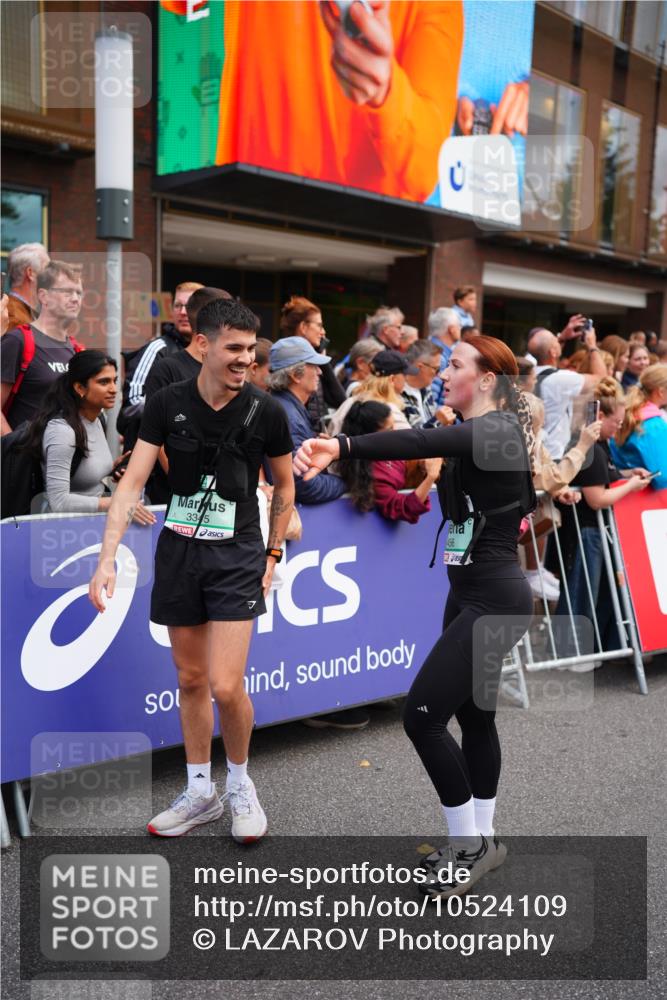 20.09.2026 - PSD Bank Halbmarathon LAZAROV Photography http://msf.ph/oto/10524109 20.09.2026 12:04:27 Ziel 1371, 1404, 1456, 1525, 1605, 2833, 2932, 3345, 3457, 3832, 3934, 4087 meine-sportfotos.de