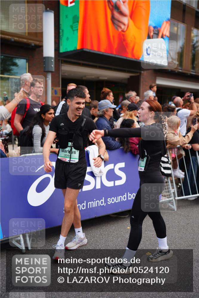 20.09.2026 - PSD Bank Halbmarathon LAZAROV Photography http://msf.ph/oto/10524120 20.09.2026 12:04:27 Ziel 1371, 1404, 1456, 1525, 1605, 2833, 2932, 3345, 3457, 3832, 3934, 4087 meine-sportfotos.de