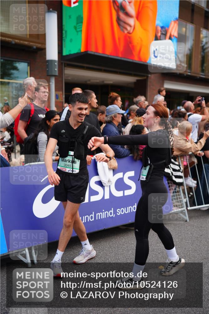 20.09.2026 - PSD Bank Halbmarathon LAZAROV Photography http://msf.ph/oto/10524126 20.09.2026 12:04:27 Ziel 1371, 1404, 1456, 1525, 1605, 2833, 2932, 3345, 3457, 3832, 3934, 4087 meine-sportfotos.de