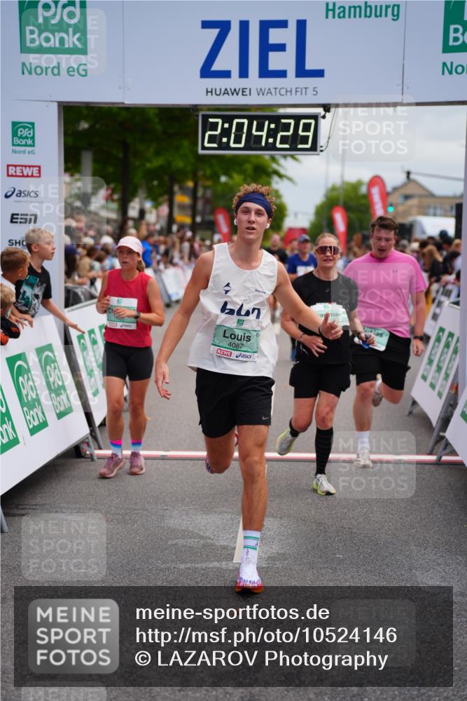 20.09.2026 - PSD Bank Halbmarathon LAZAROV Photography http://msf.ph/oto/10524146 20.09.2026 12:04:29 Ziel 1371, 1404, 1456, 1525, 1563, 1605, 1789, 2833, 3045, 3345, 3934, 4087 meine-sportfotos.de