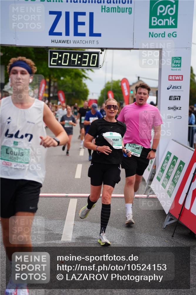 20.09.2026 - PSD Bank Halbmarathon LAZAROV Photography http://msf.ph/oto/10524153 20.09.2026 12:04:29 Ziel 1371, 1404, 1456, 1525, 1563, 1605, 1789, 2833, 3045, 3345, 3934, 4087 meine-sportfotos.de