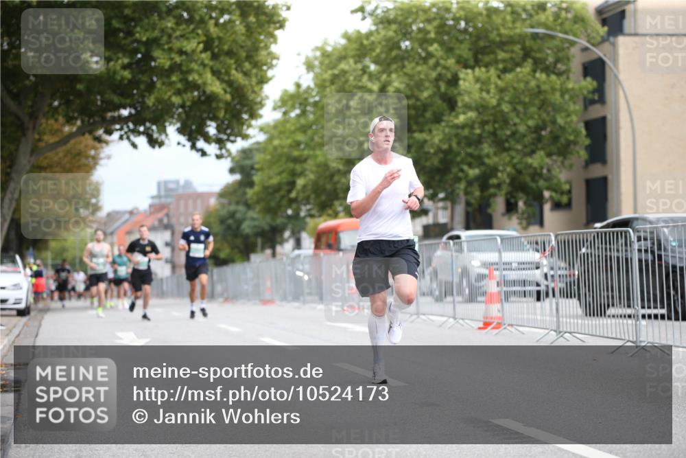 20.09.2026 - PSD Bank Halbmarathon Jannik Wohlers http://msf.ph/oto/10524173 20.09.2026 11:49:51 Laufen  meine-sportfotos.de