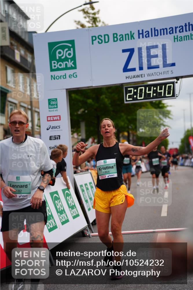 20.09.2026 - PSD Bank Halbmarathon LAZAROV Photography http://msf.ph/oto/10524232 20.09.2026 12:04:40 Ziel 1533, 1563, 1595, 1789, 1864, 2237, 3045, 3524, 4138, 4182, 4183, 4329, 4435 meine-sportfotos.de