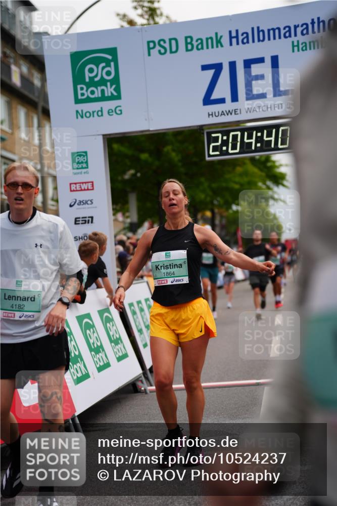 20.09.2026 - PSD Bank Halbmarathon LAZAROV Photography http://msf.ph/oto/10524237 20.09.2026 12:04:40 Ziel 1533, 1563, 1595, 1789, 1864, 2237, 3045, 3524, 4138, 4182, 4183, 4329, 4435 meine-sportfotos.de