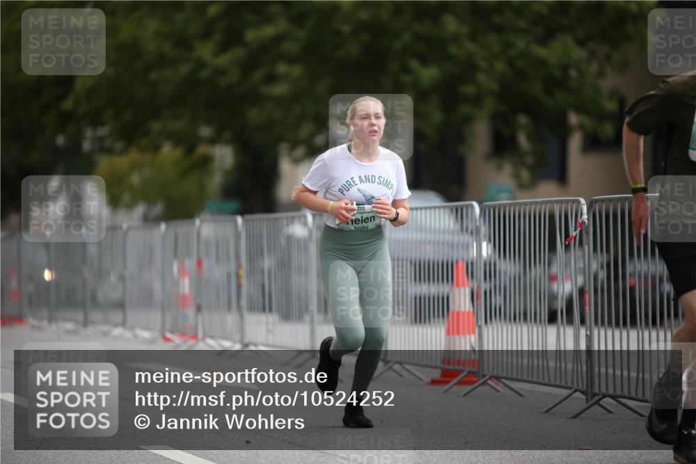 20.09.2026 - PSD Bank Halbmarathon Jannik Wohlers http://msf.ph/oto/10524252 20.09.2026 11:50:42 Laufen 4594 meine-sportfotos.de